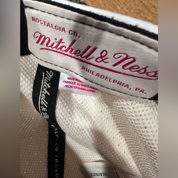 Mitchell & Ness Raptors Limited Edition Hat - Picture 2 of 4